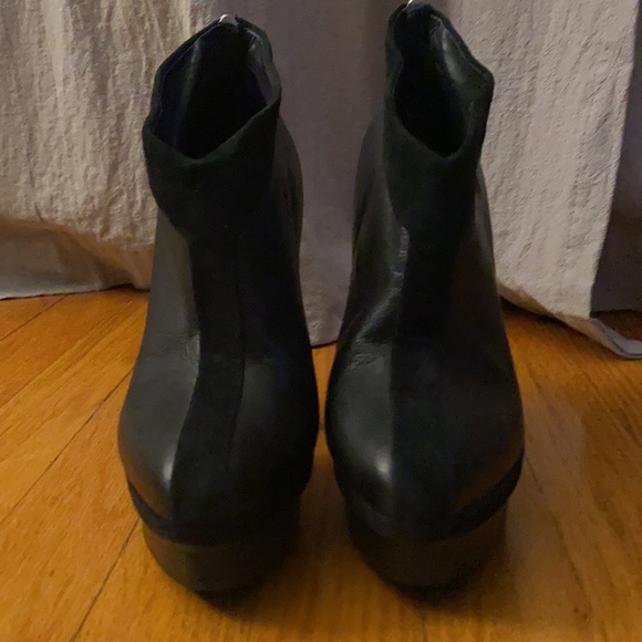 Yves Saint Laurent platform booties - Picture 5 of 5